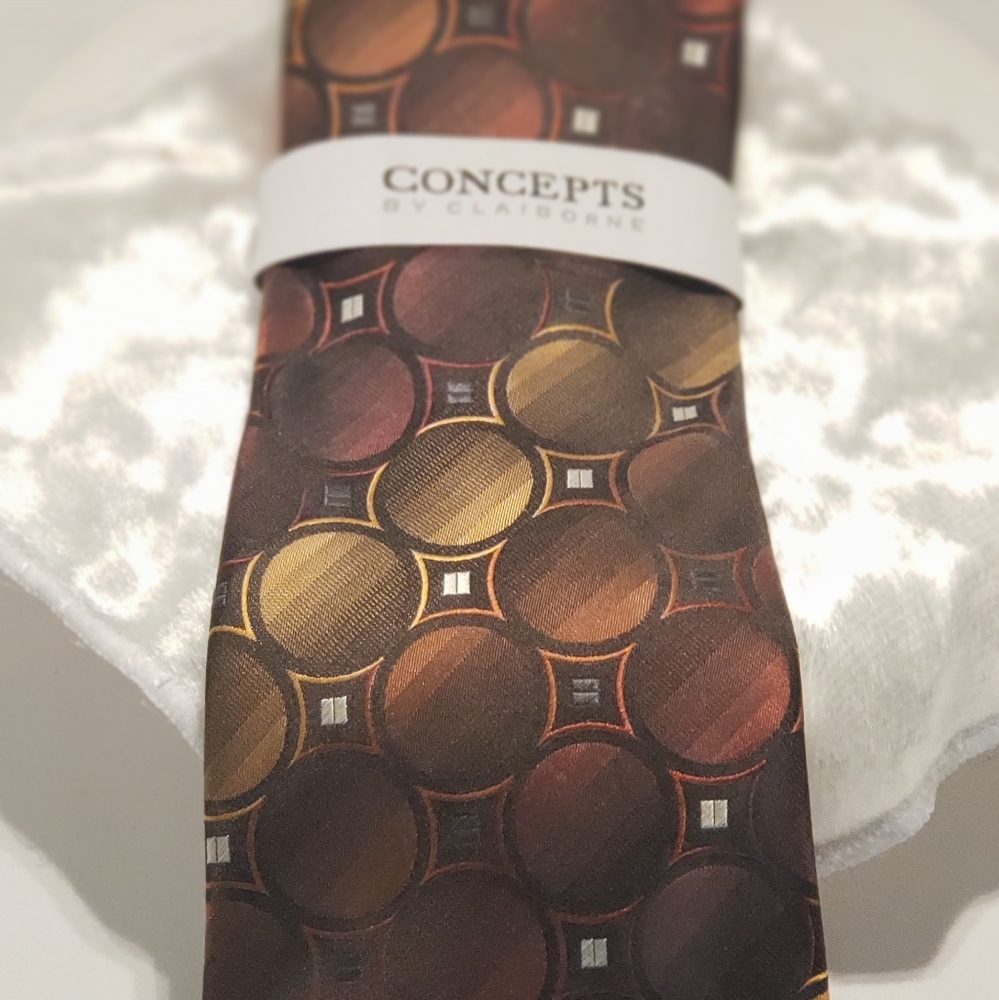 NWT Concepts by Claiborne Tie
